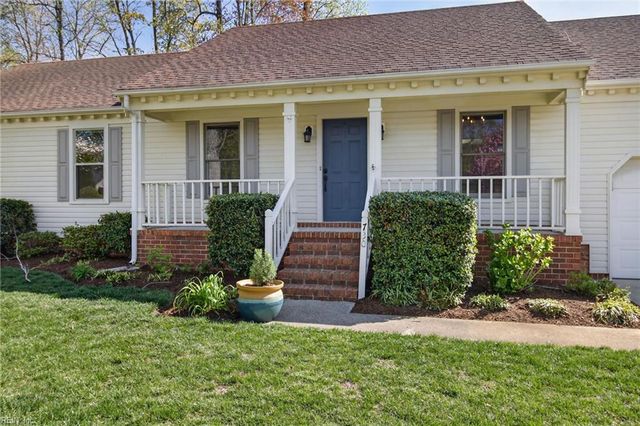 730 Beckley LN, Chesapeake, VA 23322