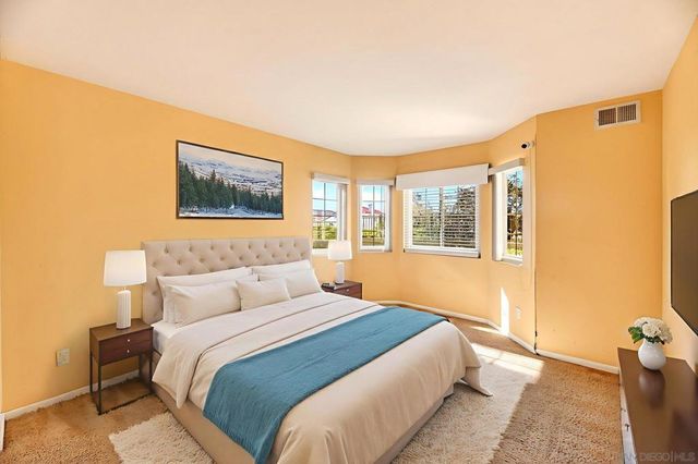 715 Paso De Luz Unit 108, Chula Vista, CA 91911