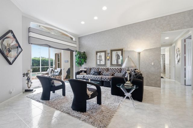 6522 Arno Way, Boynton Beach, FL 33472