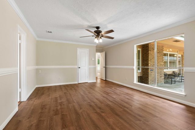 18639 Mink Lake Dr, Magnolia, TX 77355