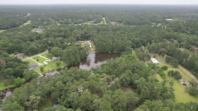 18639 Mink Lake Dr, Magnolia, TX 77355