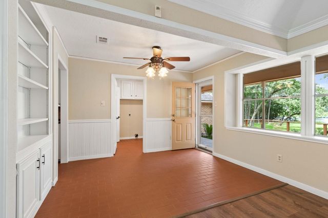 18639 Mink Lake Dr, Magnolia, TX 77355