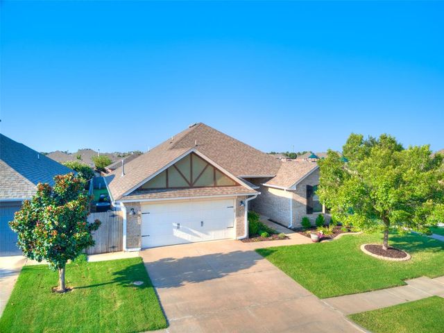 2932 NW 184th Street, Edmond, OK 73012