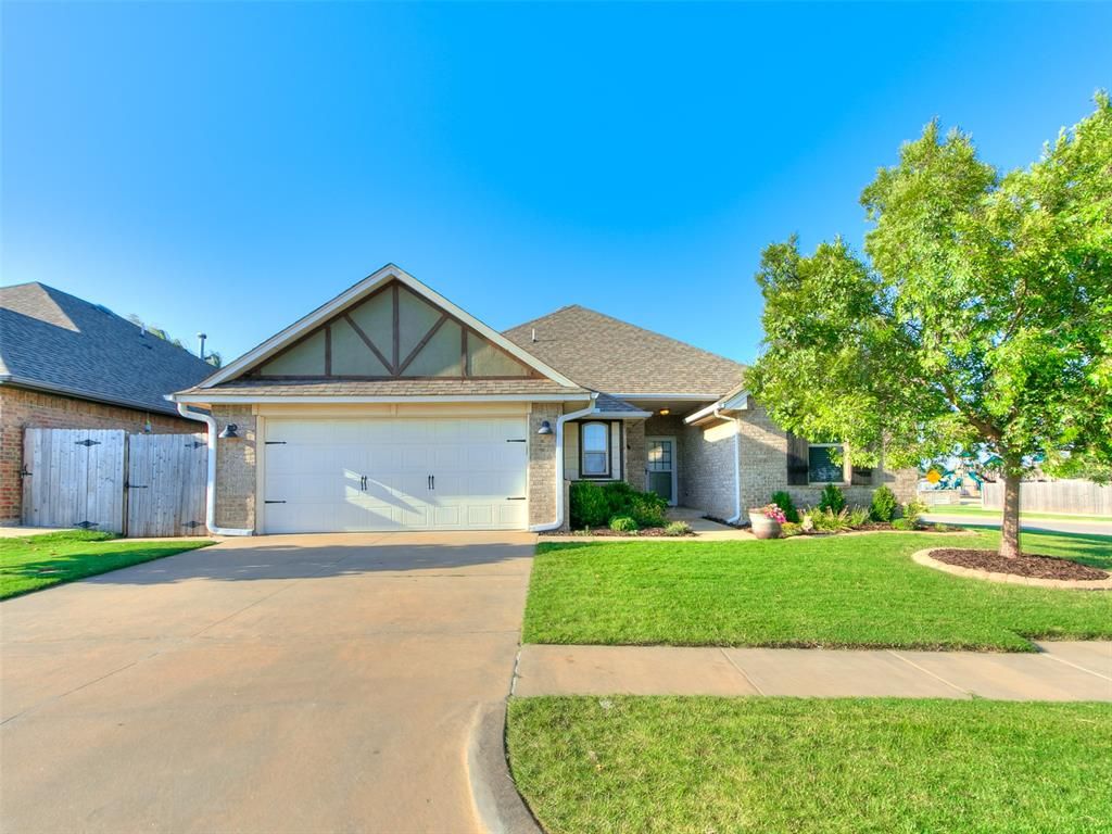 2932 NW 184th Street, Edmond, OK 73012