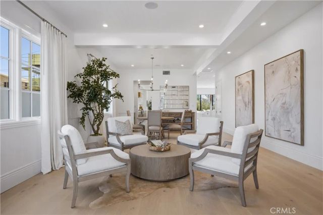 858 Fiske, Pacific Palisades, CA 90272