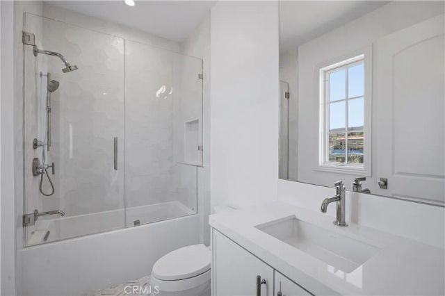 858 Fiske, Pacific Palisades, CA 90272