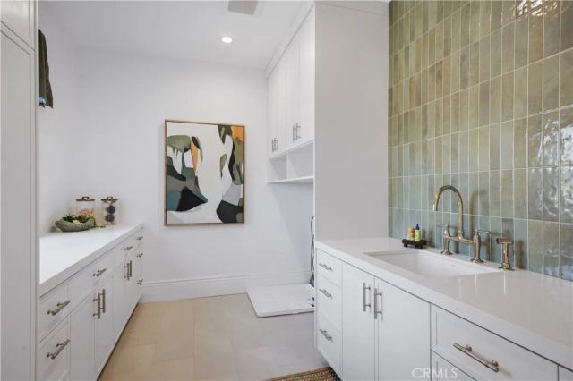 858 Fiske, Pacific Palisades, CA 90272