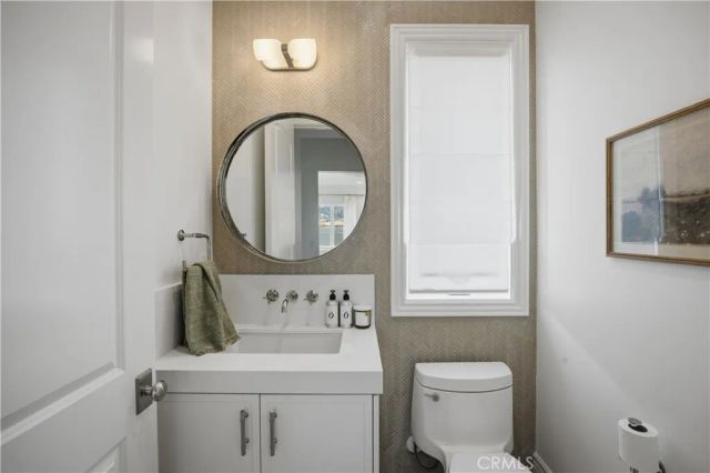 858 Fiske, Pacific Palisades, CA 90272