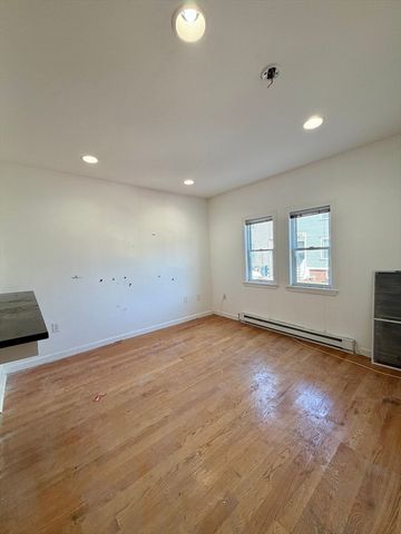 8-12 Leeds St, Boston, MA 02127