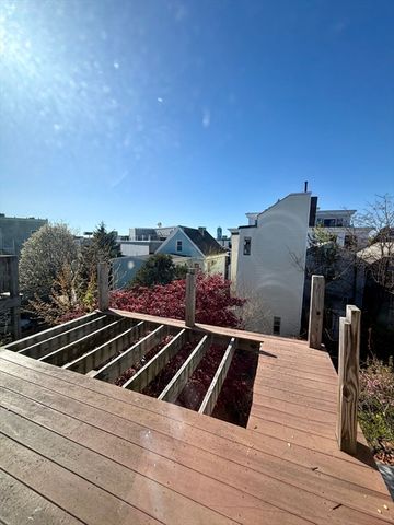 8-12 Leeds St, Boston, MA 02127