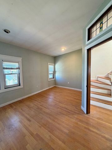 8-12 Leeds St, Boston, MA 02127