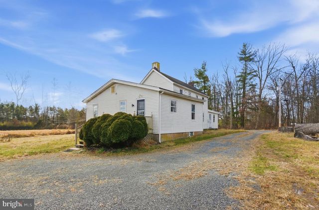19 THATCHER RD, Frenchtown, NJ 08825