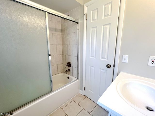 25 Kynor Ave, Hopatcong Boro, NJ 07874