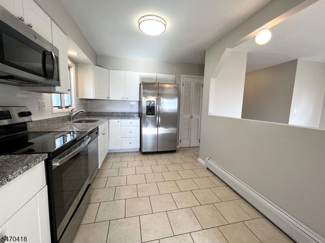 25 Kynor Ave, Hopatcong Boro, NJ 07874