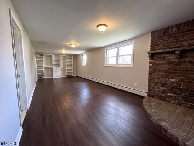 25 Kynor Ave, Hopatcong Boro, NJ 07874