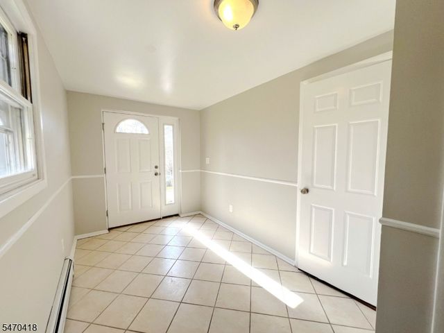 25 Kynor Ave, Hopatcong Boro, NJ 07874