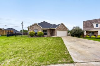 1604 Belle Plain Drive, Cleburne, TX 76033