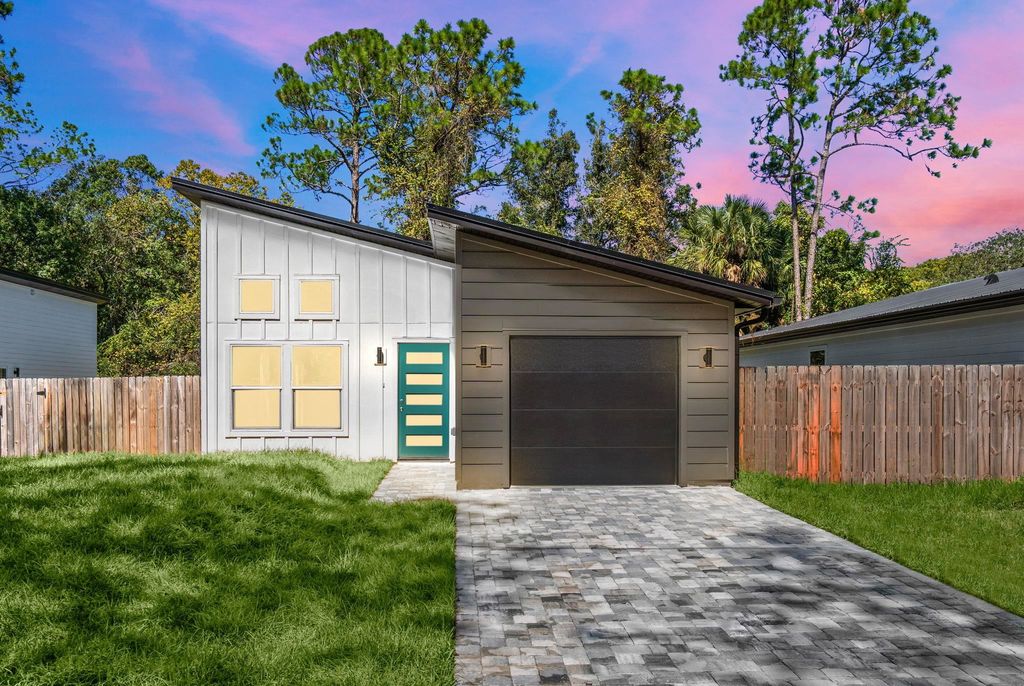 804 W 9th Street, St Augustine, FL 32084