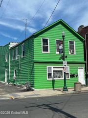 527 2nd Street Street, Troy, NY 12180