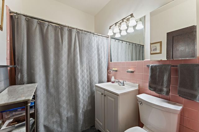 3010 James Avenue N, Minneapolis, MN 55411