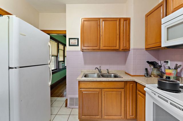 3010 James Avenue N, Minneapolis, MN 55411