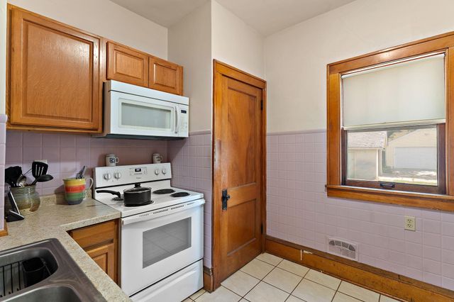 3010 James Avenue N, Minneapolis, MN 55411