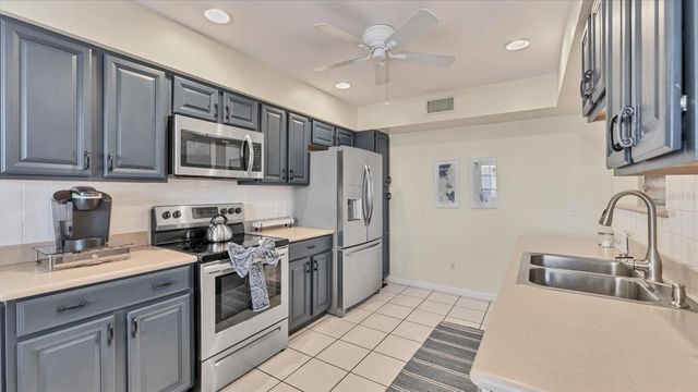 5132 36TH STREET W 5132, Bradenton, FL 34210
