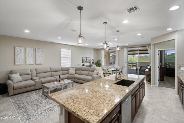 17569 W SUMMIT Drive, Goodyear, AZ 85338