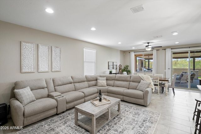 17569 W SUMMIT Drive, Goodyear, AZ 85338