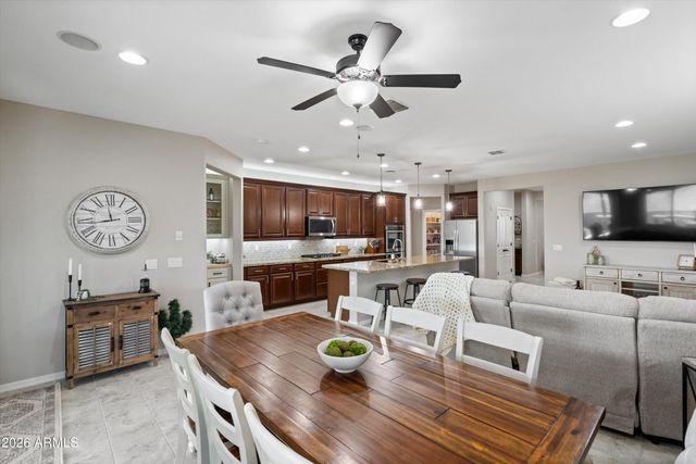 17569 W SUMMIT Drive, Goodyear, AZ 85338