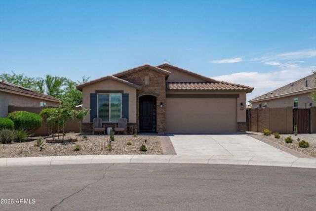 17569 W SUMMIT Drive, Goodyear, AZ 85338