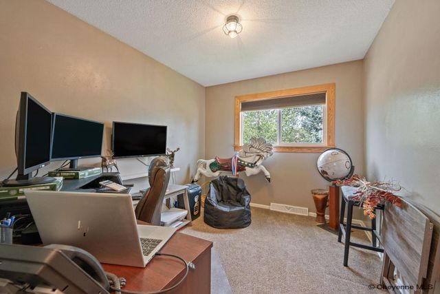 7425 WILLSHIRE BLVD, Cheyenne, WY 82009
