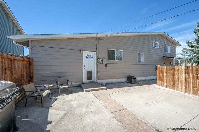 7425 WILLSHIRE BLVD, Cheyenne, WY 82009