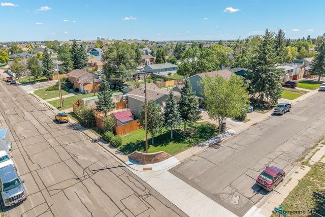7425 WILLSHIRE BLVD, Cheyenne, WY 82009