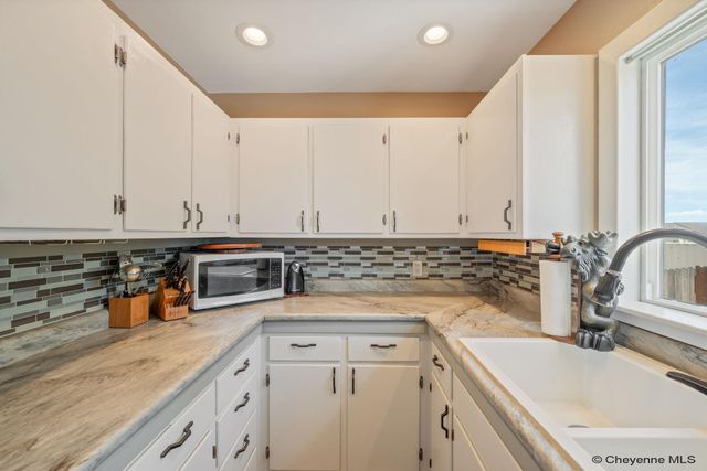 7425 WILLSHIRE BLVD, Cheyenne, WY 82009