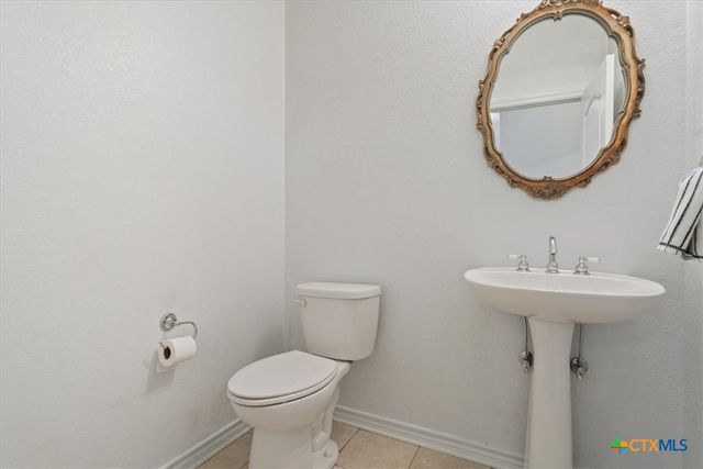 901 Salado Oaks Drive, Salado, TX 76571