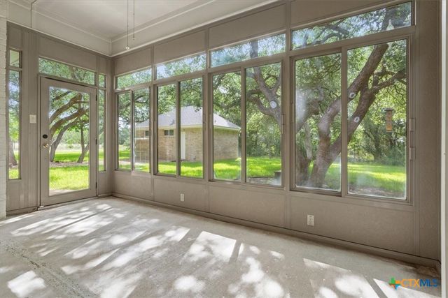 901 Salado Oaks Drive, Salado, TX 76571