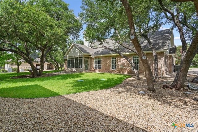 901 Salado Oaks Drive, Salado, TX 76571