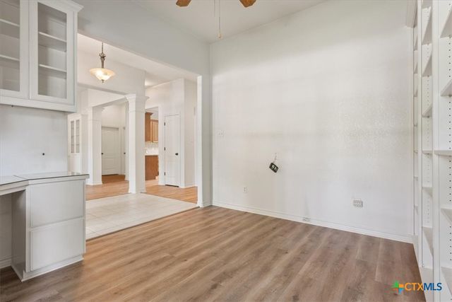 901 Salado Oaks Drive, Salado, TX 76571