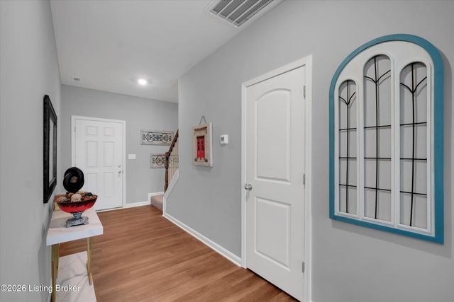 11901 Parkview Trace Dr, Louisville, KY 40229