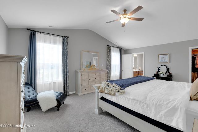11901 Parkview Trace Dr, Louisville, KY 40229