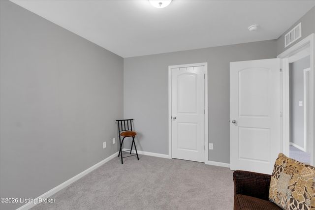 11901 Parkview Trace Dr, Louisville, KY 40229