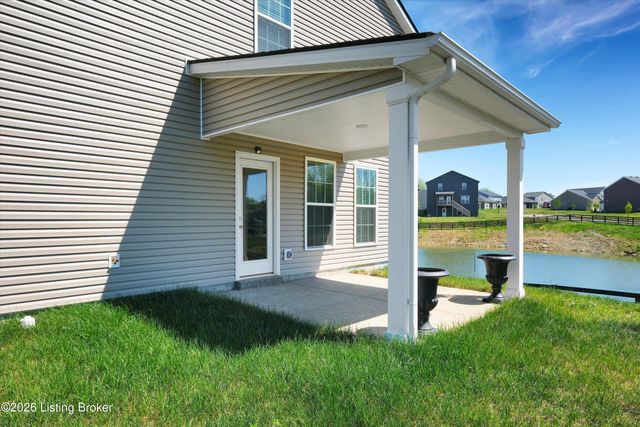 11901 Parkview Trace Dr, Louisville, KY 40229