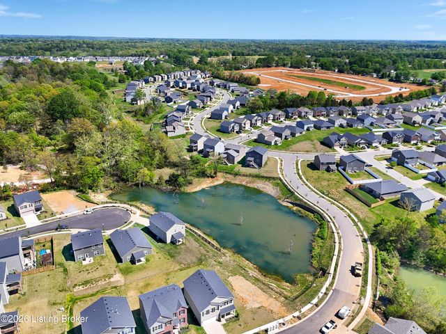 11901 Parkview Trace Dr, Louisville, KY 40229