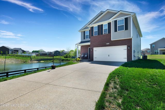 11901 Parkview Trace Dr, Louisville, KY 40229