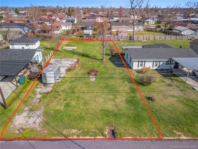 920 Shady Lane, Westlake, LA 70669