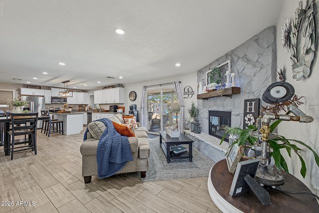6320 E Hillview Street, Mesa, AZ 85205