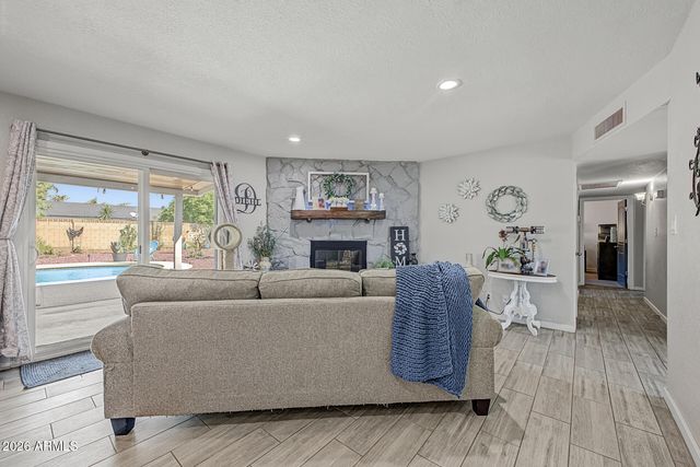 6320 E Hillview Street, Mesa, AZ 85205