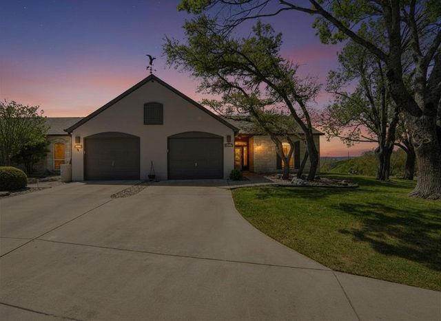 1044 Edinburgh, Kerrville, TX 78028