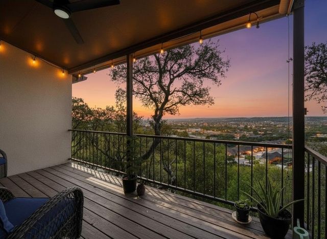 1044 Edinburgh, Kerrville, TX 78028